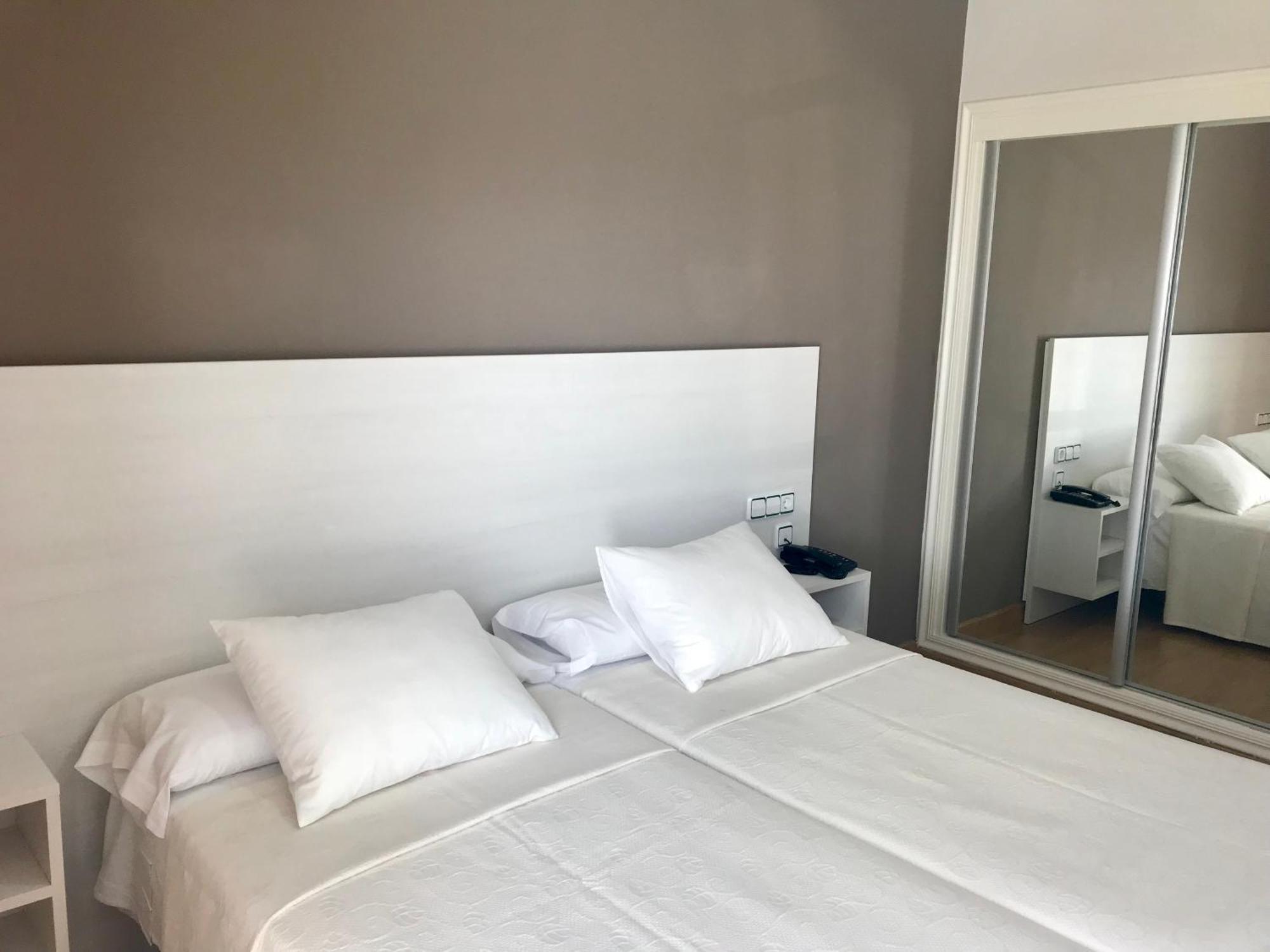 Hotel Nuevo Vichona Sanxenxo Zimmer foto