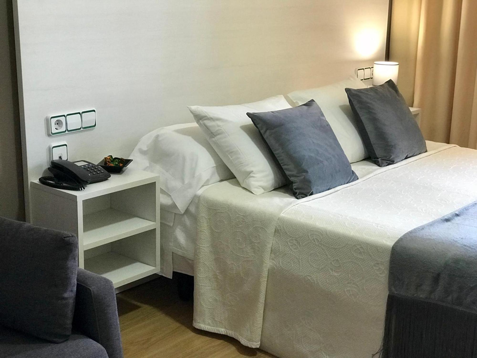 Hotel Nuevo Vichona Sanxenxo Zimmer foto
